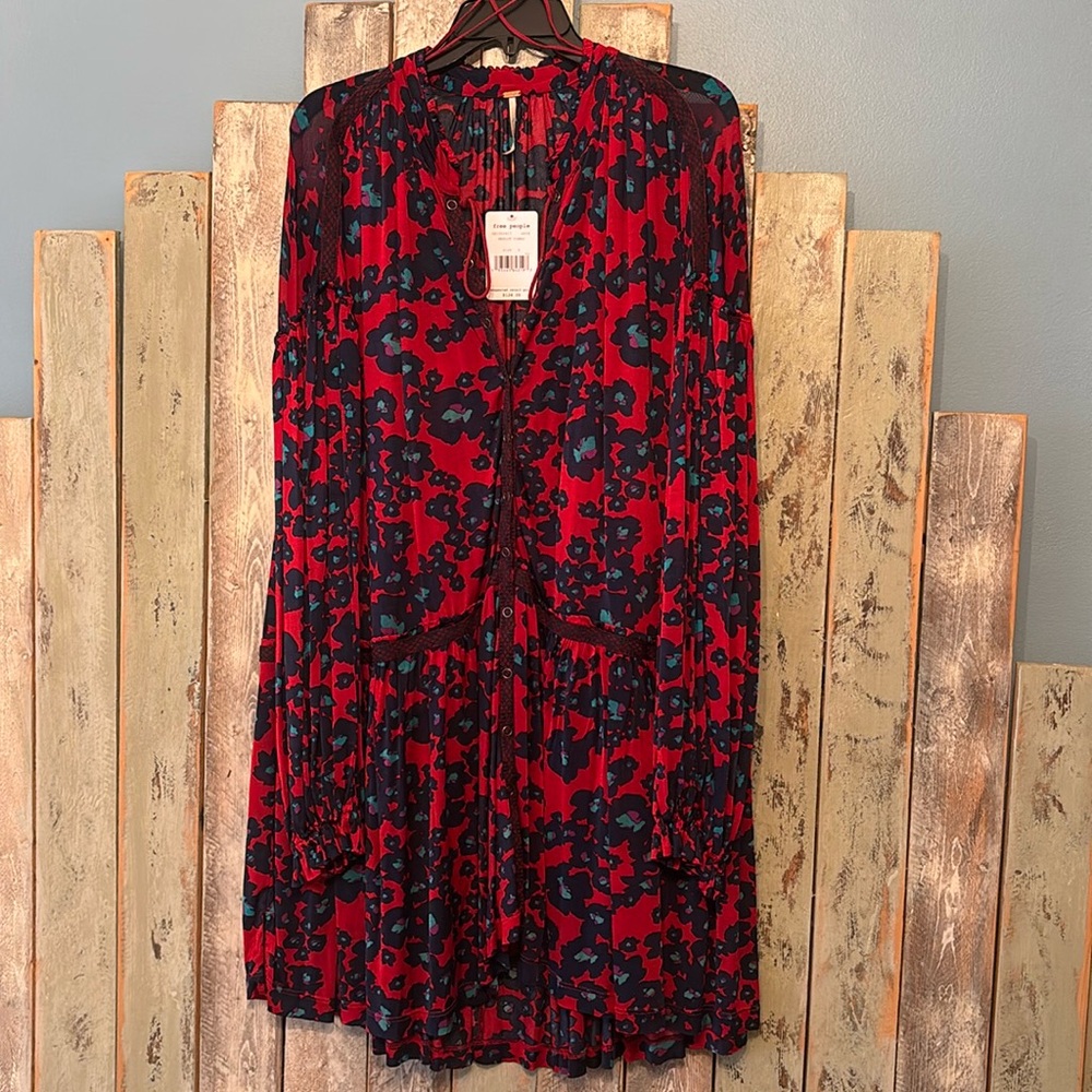 Free People tunic blouse. Large Merlot Combo